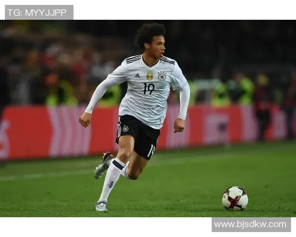 独自一人挑战极限 足球球星单打独斗的训练日常与心路历程