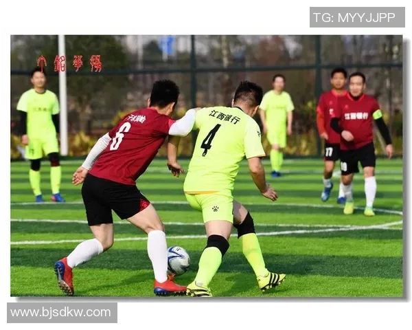 聚焦绿茵场上英姿飒爽的帅气足球巨星风采全景展现